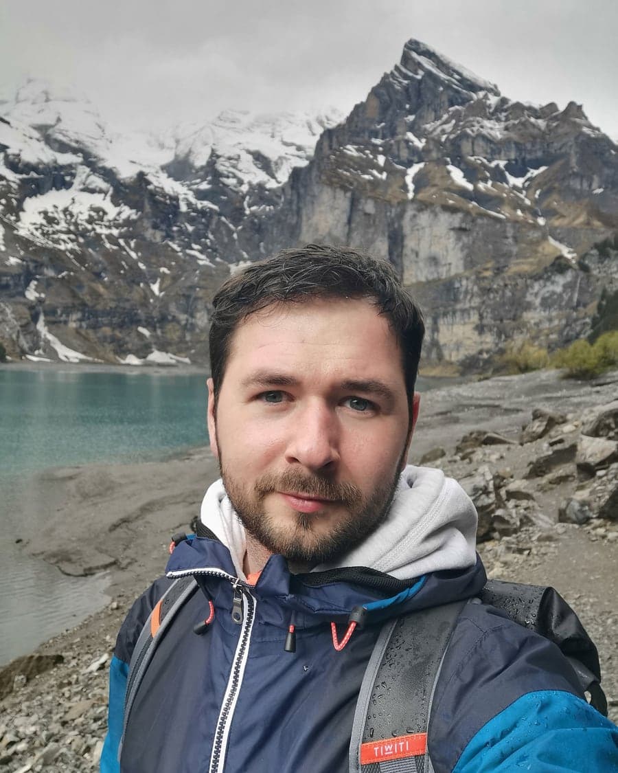 Marceau en randonnée dans les Alpes